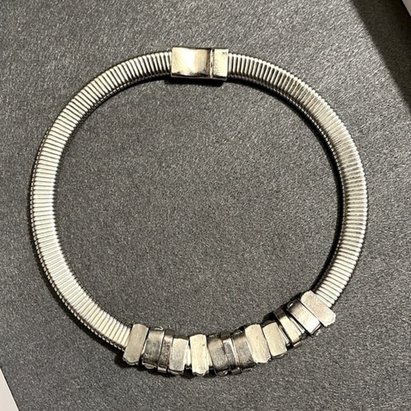 Silver collar necklace - Picture 4 of 4